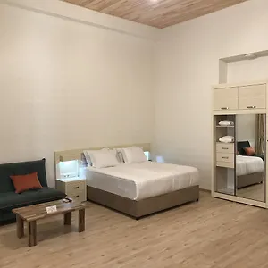 https://full-comfort-apartment-on-aghmashenebeli.alltbilisihotels.com